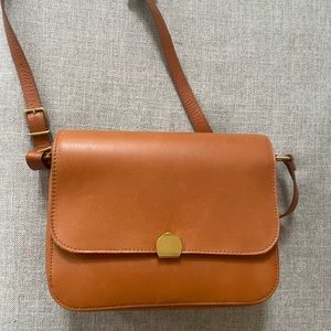 Madewell bag. Tan leather. Gold accents. New with tags.